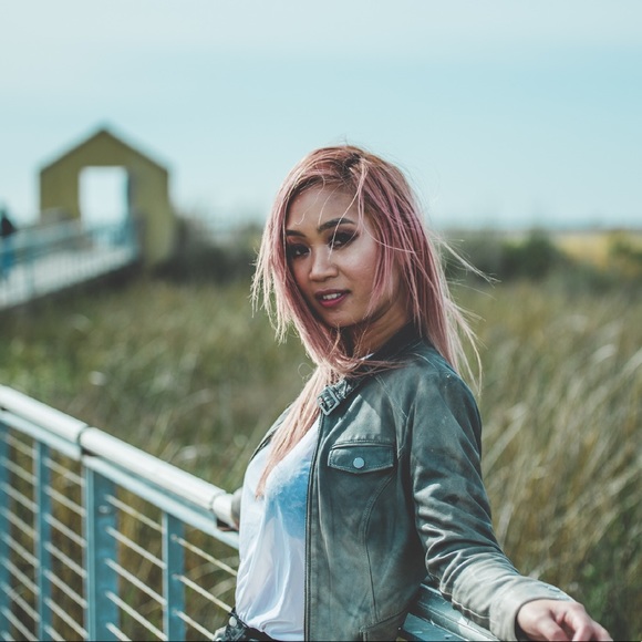 Meet your Posher, Jazzmin - Picture 6 of 7